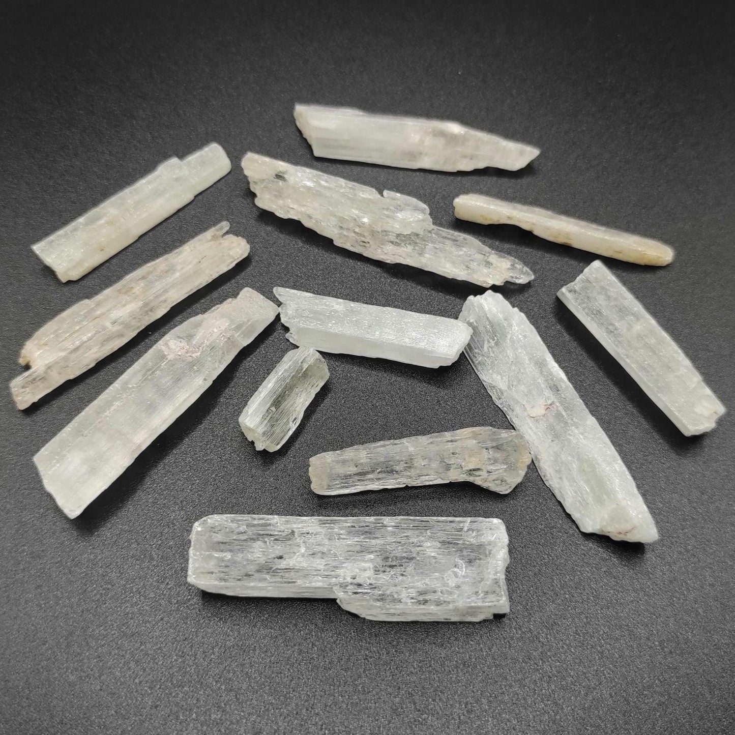 46g (12pcs) Kunzite Crystal Lot - Natural Rough Kunzite - Light Pink & Light Green Kunzite Crystals - Raw Kunzite Gemstones - Afghanistan