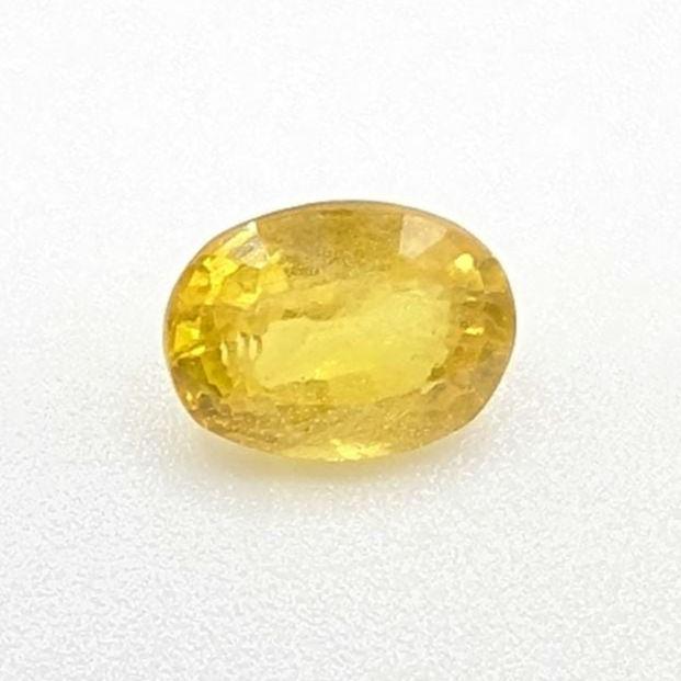 1.32ct Yellow Sapphire - Beryllium Heat Treated Sapphire - Loose Sapphire Gemstone from Thailand - Beryllium Sapphires - Oval Faceted Gem