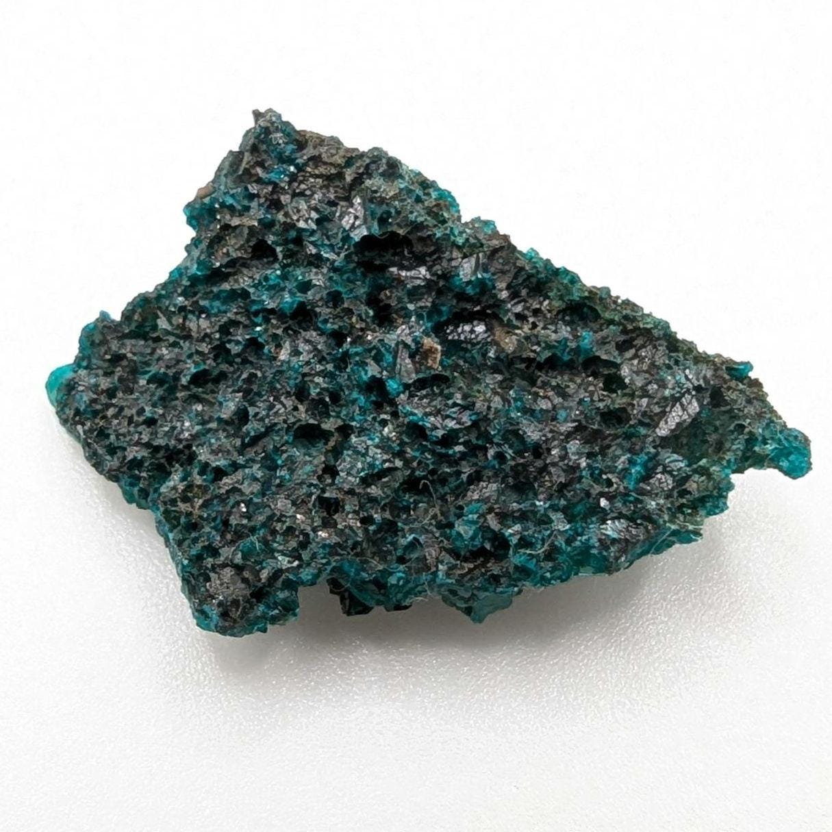 2.91g Dioptase Crystal Specimen - Dioptase from Sanda, Mindouli, Republic of Congo - Green Dioptase Crystal - Raw Dioptase Mineral Specimen