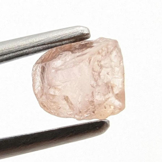 0.81ct Light Padparadscha Sapphire from Madagascar - Natural Orange Pink Sapphire Gemstone - Loose Gemstone Specimens - Facet Rough Sapphire