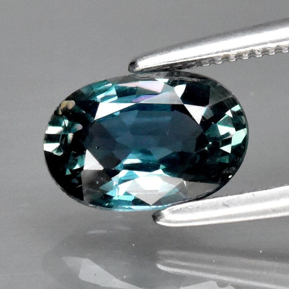1.25ct VS Oval Blue Sapphire | Unheated Gem from Songea, Tanzania