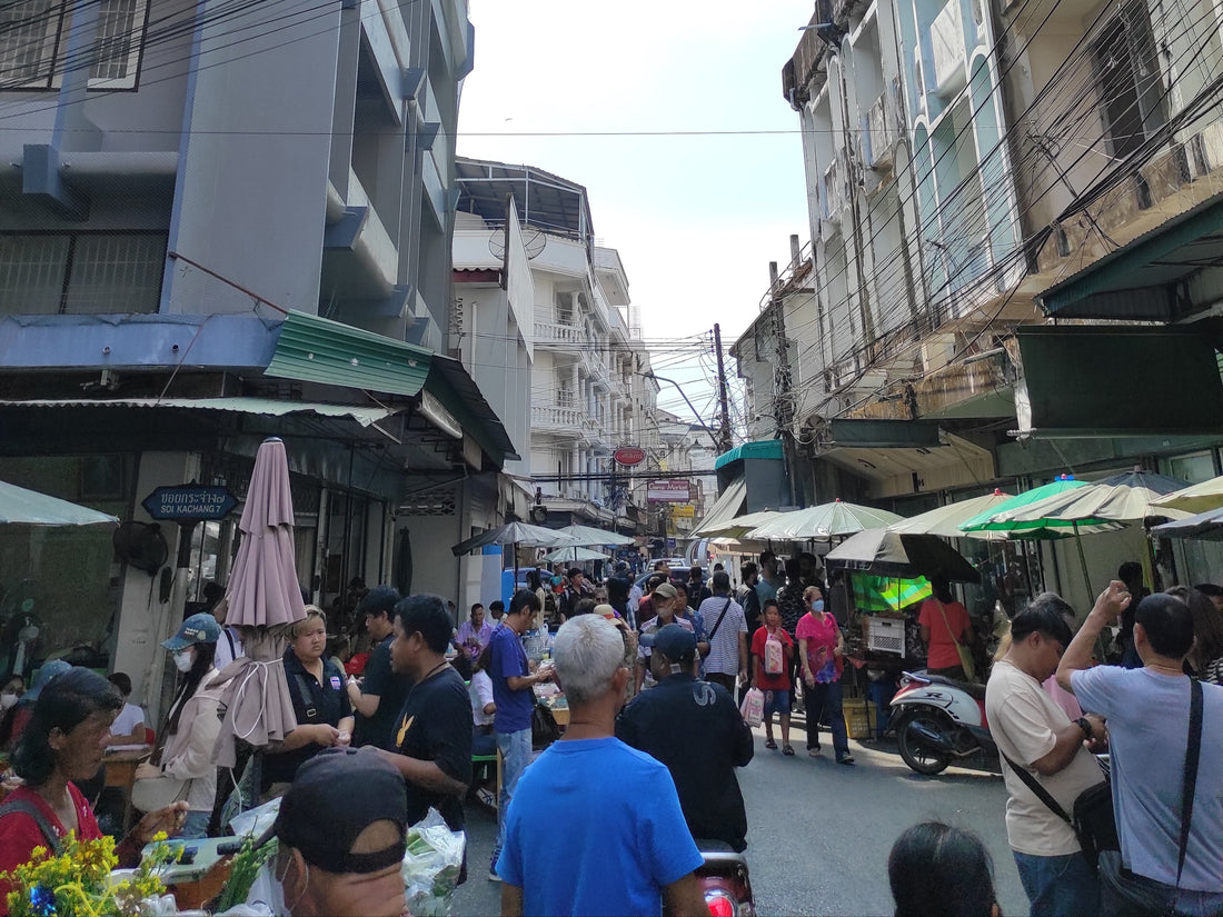 Learning the Trade: Sourcing Gemstones at Chanthaburi’s Weekend Market