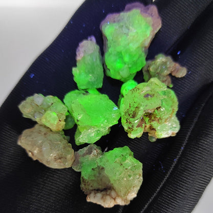 25g (8pcs) Hyalite Opal Lot - UV Fluorescent Green Opal - Raw Hyalite Opal from Mexico - Hyalite Crystal - Rough Hyalite Opal - UV Reactive