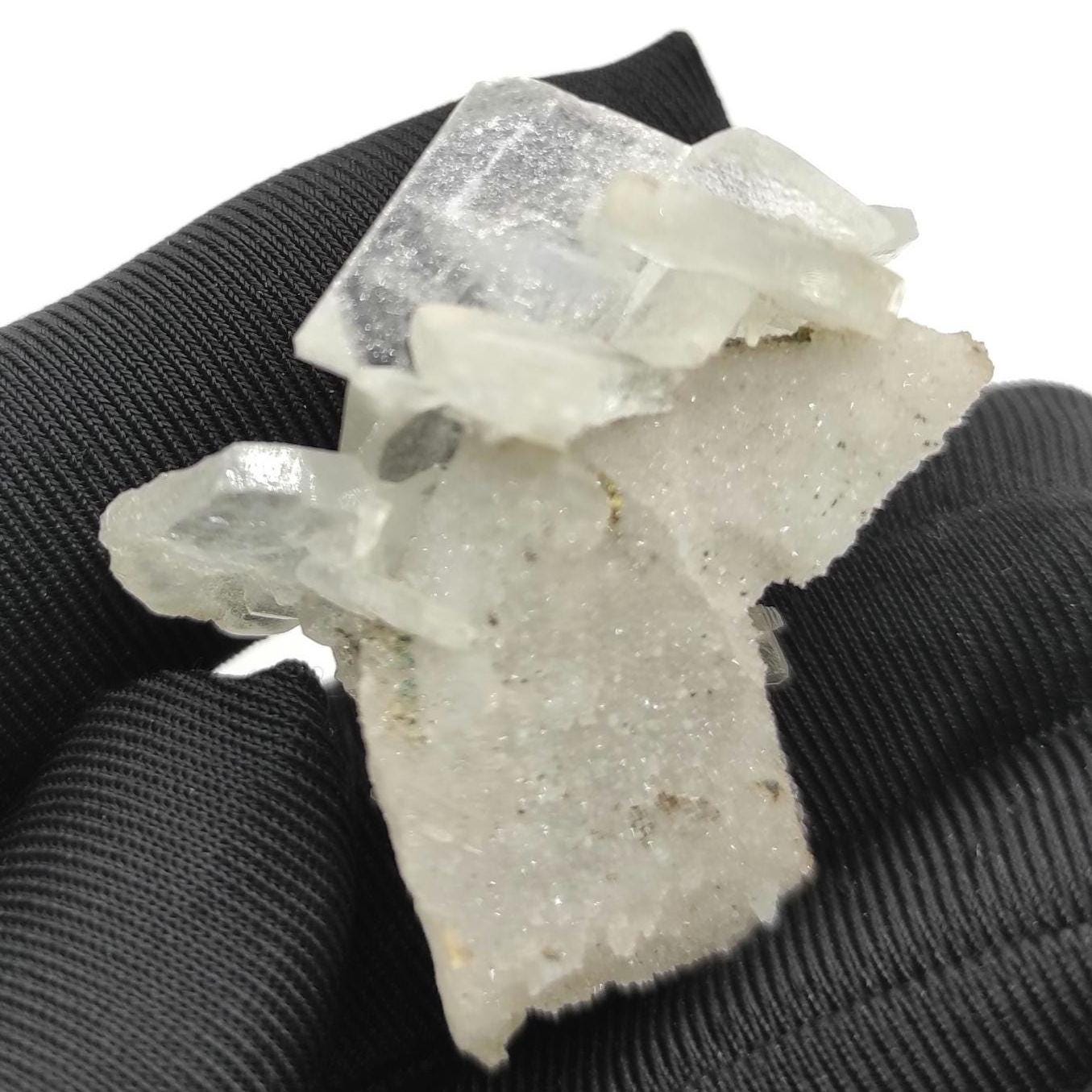 21g White Calcite Cluster