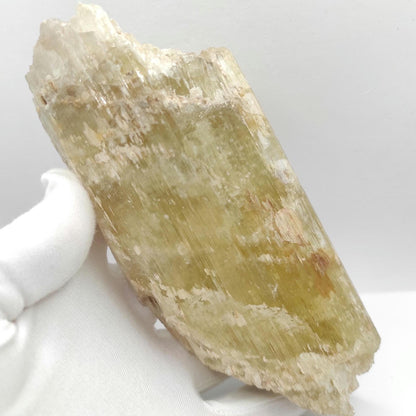 556g Green Kunzite Mineral Specimen (Heated)