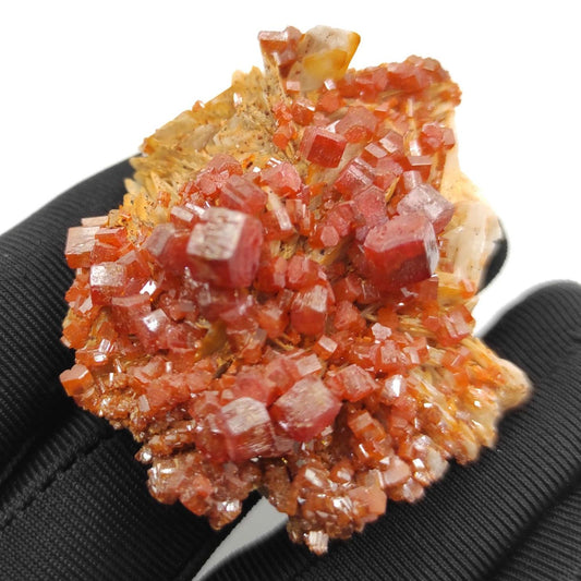 66g Vanadinite with White Barite