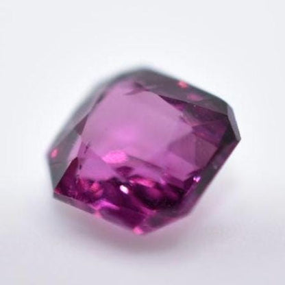 1.15ct Pink Rhodolite Garnet - Octagon Faceted Garnet from Mozambique - Octagon Cut - Unheated Rhodolite - Natural Rhodolite - Loose Gems