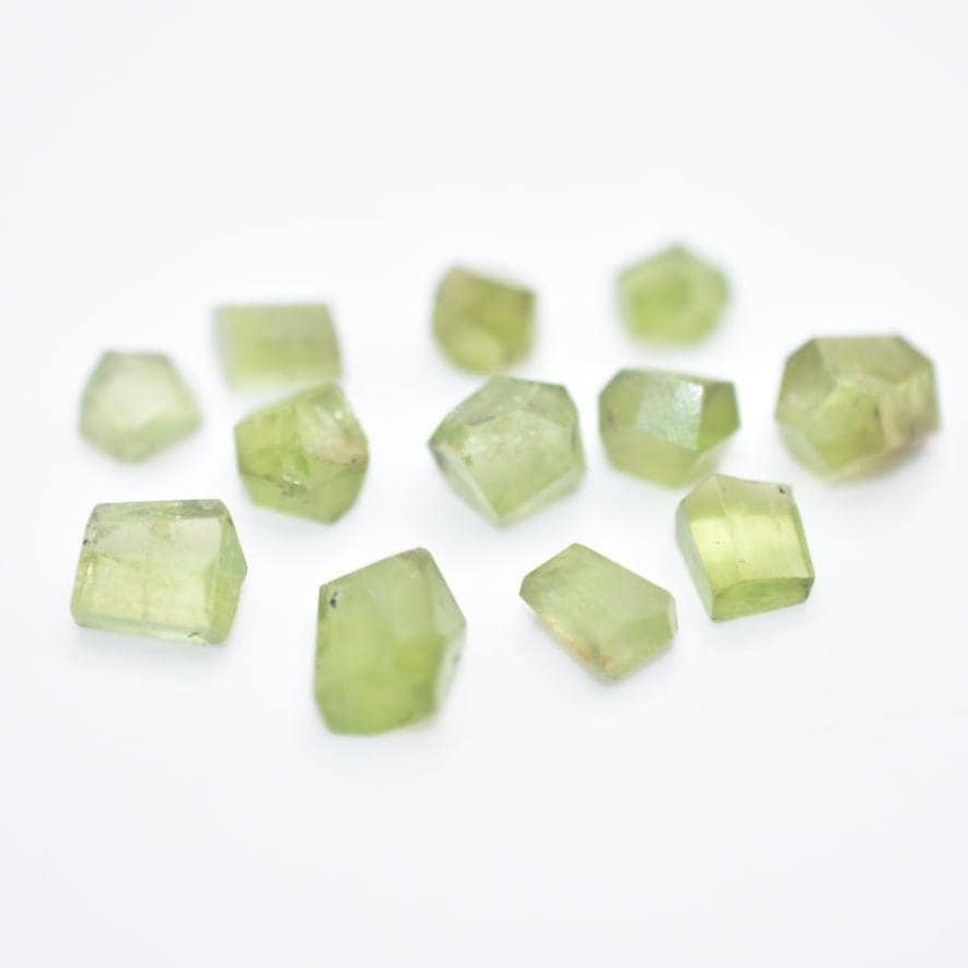 22ct Lot of Faceted Peridot - Polished Green Peridot from Pakistan - Faceted Peridot Crystals - Peridot Gemstones -Loose Gems