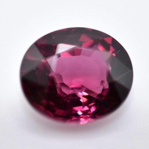 1.75ct VVS Rhodolite Garnet - Unheated Garnet - Oval Faceted - Cut Garnet Gemstone - Loose Gems - Natural Pink Purple Garnet - Faceted Gems