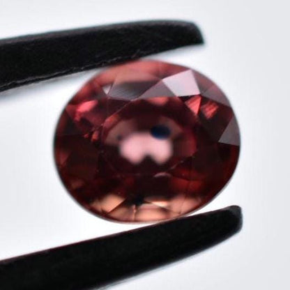 0.81ct Heated Pink Orange Sapphire - Oval Faceted Sapphire from Madagascar - Oval Cut Orange Sapphire - Beryllium Heat Treated - Loose Gem