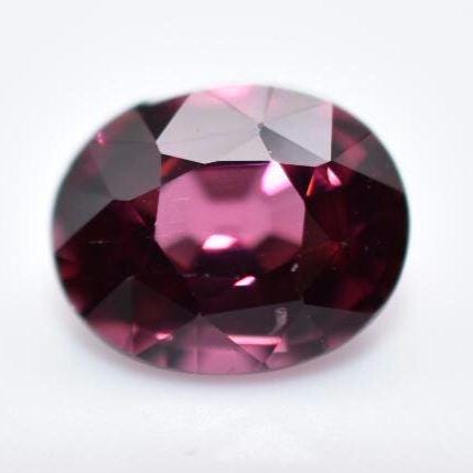 2.02ct VS Pink Rhodolite Garnet - Oval Faceted Garnet from Mozambique - Oval Cut - Unheated Rhodolite - Natural Rhodolite - Loose Gem