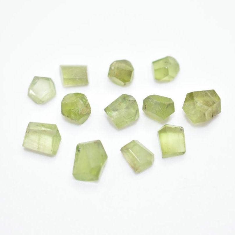 22ct Lot of Faceted Peridot - Polished Green Peridot from Pakistan - Faceted Peridot Crystals - Peridot Gemstones -Loose Gems