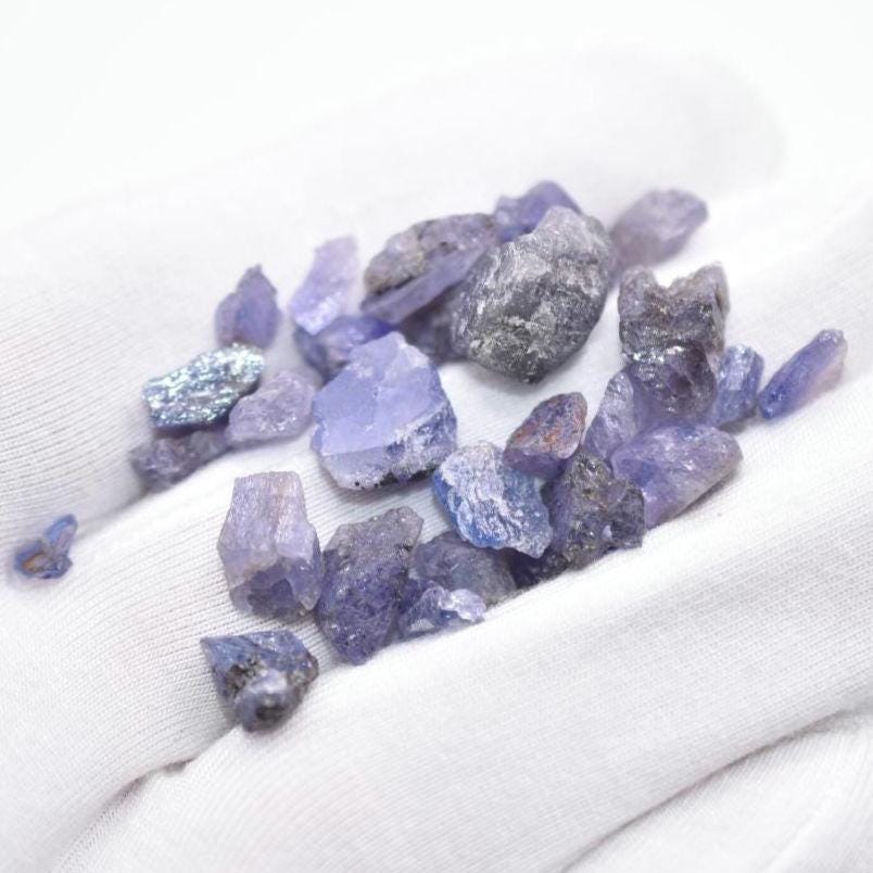 45ct Lot of 28pcs - Raw Tanzanite Gemstones - Rough Tanzanite Crystals - Heat Treated Tanzanite Loose Gems - Purple Tanzanite from Tanzania