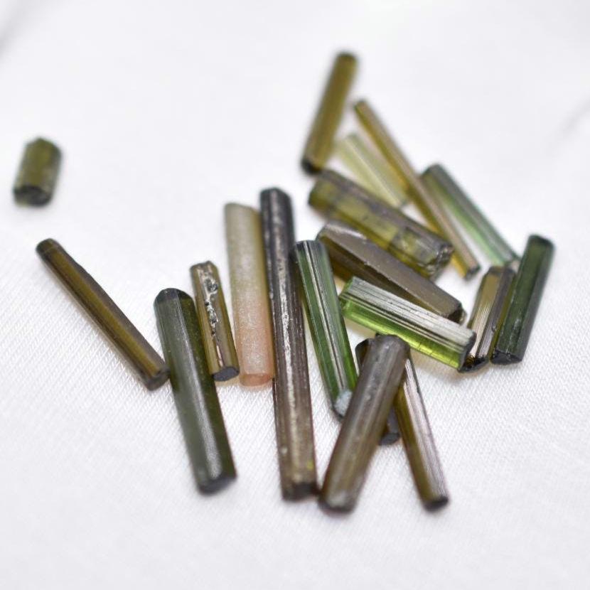 14ct Green Tourmaline Lot - Tourmaline Sticks - Raw Green Tourmaline Crystals - Loose Gemstones - Rough Tourmalines Gemstones - Afghanistan