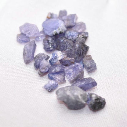 45ct Lot of 28pcs - Raw Tanzanite Gemstones - Rough Tanzanite Crystals - Heat Treated Tanzanite Loose Gems - Purple Tanzanite from Tanzania