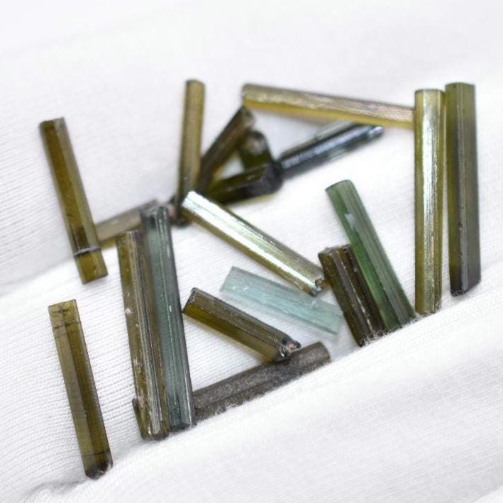 15ct Green Tourmaline Lot - Tourmaline Sticks - Raw Green Tourmaline Crystals - Loose Gemstones - Rough Tourmalines Gemstones - Afghanistan