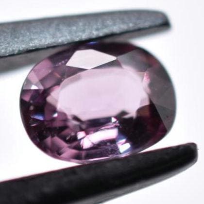 0.92ct VS Pink Purple Spinel - Natural Spinel from Tanzania - Loose Spinel Gemstones - Faceted Spinel - Oval Cut Pink Spinel - Faceted Gems