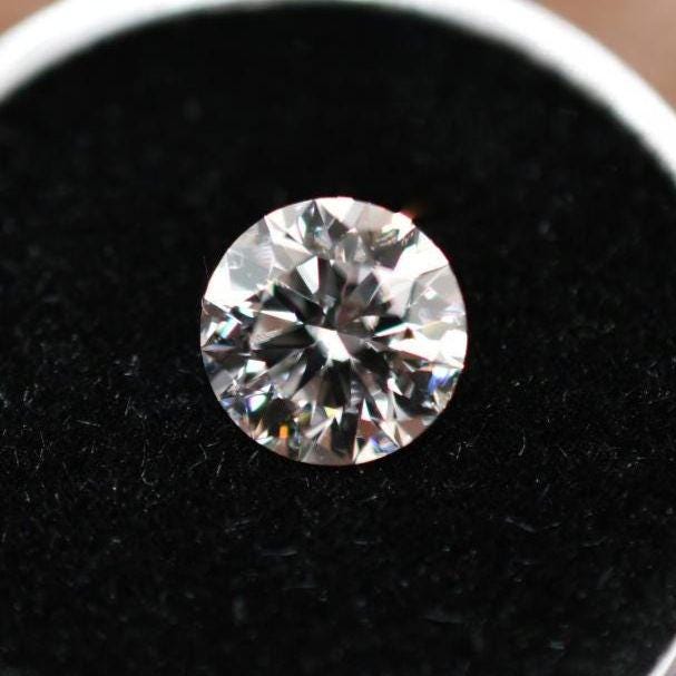 1.05 Carat IGI Certified Lab-Grown Diamond - Round Brilliant Diamond - D Colour VVS2 Diamond - HPHT Laboratory Grown Diamond - Loose Diamond