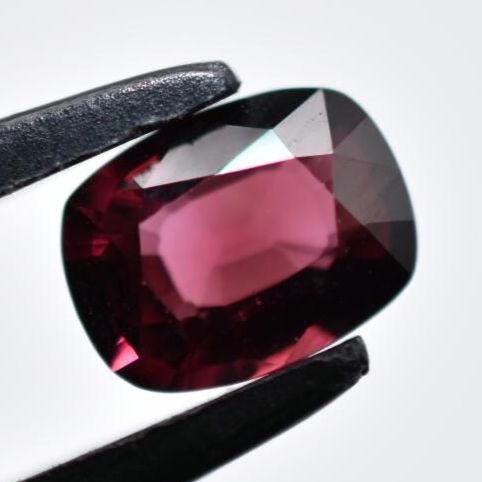 1.02ct VS Red Spinel Gemstone - Unheated Cushion Cut Spinel - Natural Spinel - Faceted Gemstones - Burmese Spinel - Loose Spinel Gems