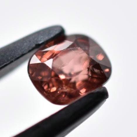 0.99ct Unheated Orange Pink Zircon - Cambodia Cushion Cut Zircon - Faceted Natutal Zircon Gemstone - Loose Zircon with Certificate