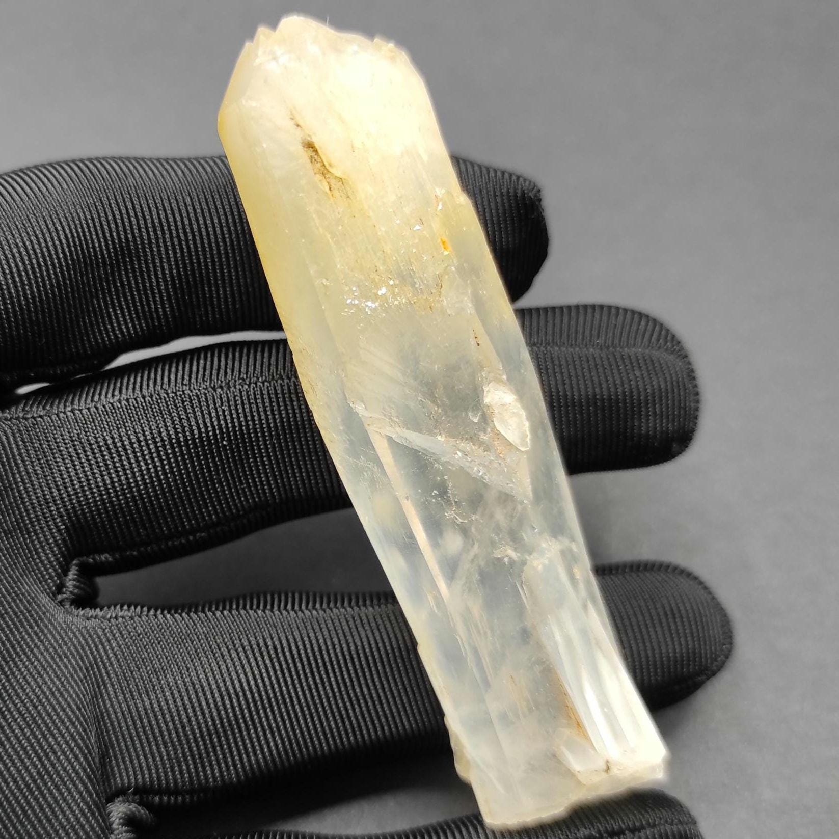 47g Rare Mango Quartz Point - Halloysite Included Quartz Crystal - Corona Mine, Cabiche, Boyaca, Colombia - Rare Specimen - Yellow Quartz