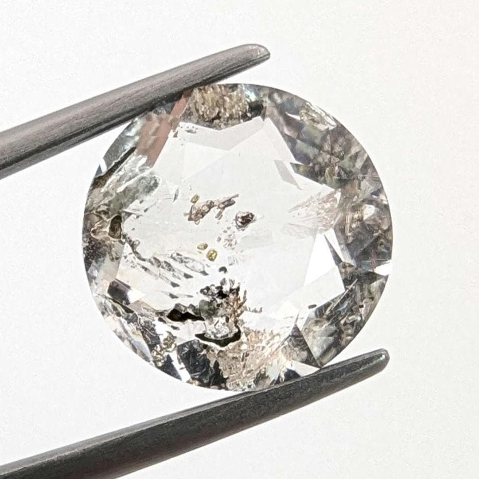 5.82ct Petroleum Quartz Faceted Gemstone - Round Fancy Cut Petroleum Included Quartz - Unique Gems - Natural Petroleum Quartz from Pakistan