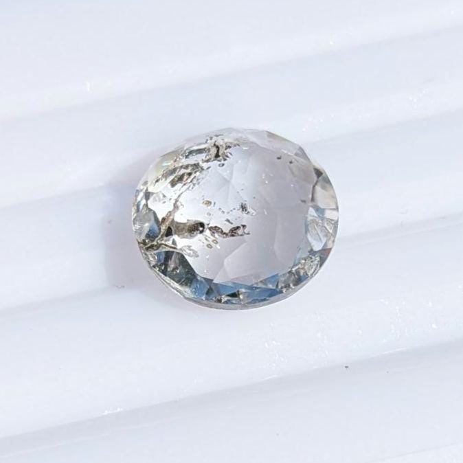 5.82ct Petroleum Quartz Faceted Gemstone - Round Fancy Cut Petroleum Included Quartz - Unique Gems - Natural Petroleum Quartz from Pakistan