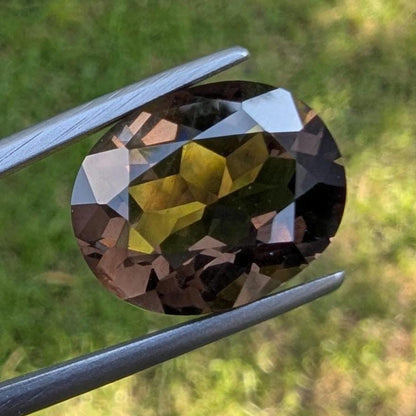 6.18ct Colombianite (Natural Obsidian) Faceted Gemstone - Oval Fancy Cut Colombianite - Unique Gems - Colombianite Obsidian from Colombia