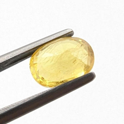 1.71ct Yellow Sapphire - Beryllium Heat Treated Sapphire - Loose Sapphire Gemstone from Thailand - Beryllium Sapphires - Oval Faceted Gem