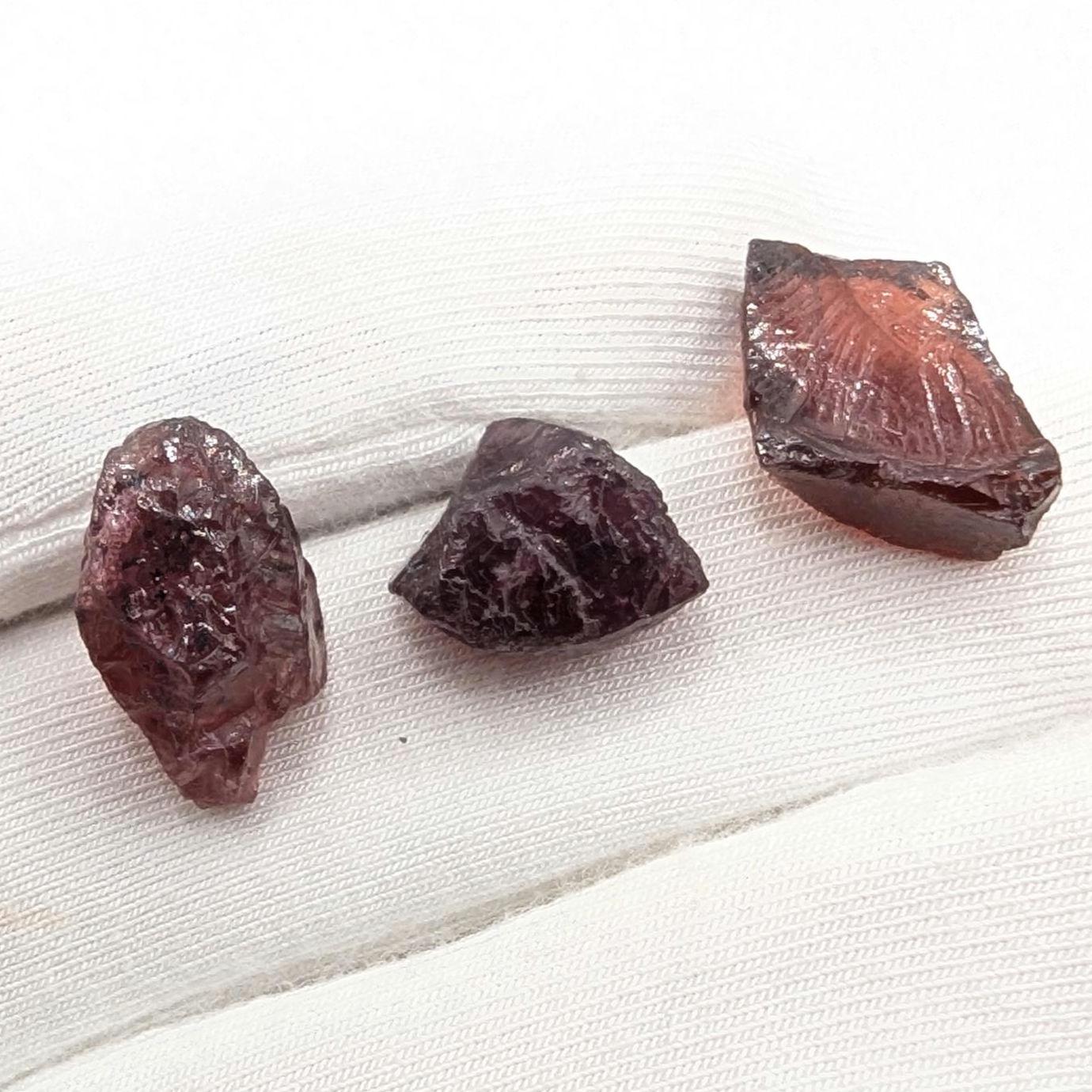 22ct (3pcs) Natural Garnet - Pyrope and Rhodolite Gemstones - Loose Rough Gems - Natural Unheated and Untreated Garnet from Tanzania