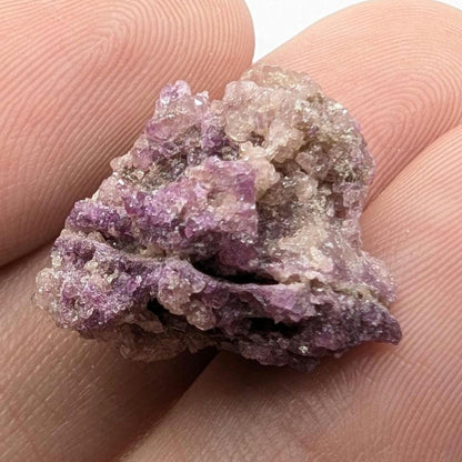 4 g Purple Vesuvianite Crystal - Thumbnail Specimen - Jeffrey Mine, Quebec, Canada