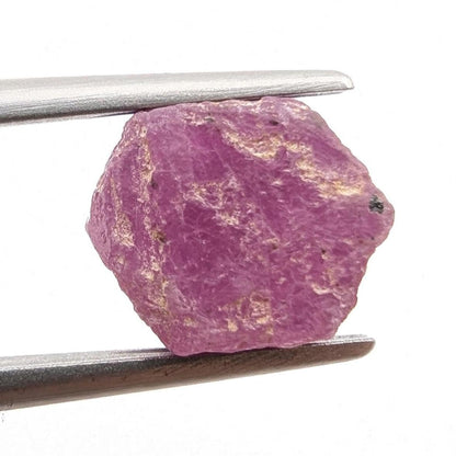 1.16 g Rough Purple Ruby – Natural Unheated Ruby Corundum - Raw Ruby Gemstone - Ruby Crystal Specimen - UV Reactive - Tanzania