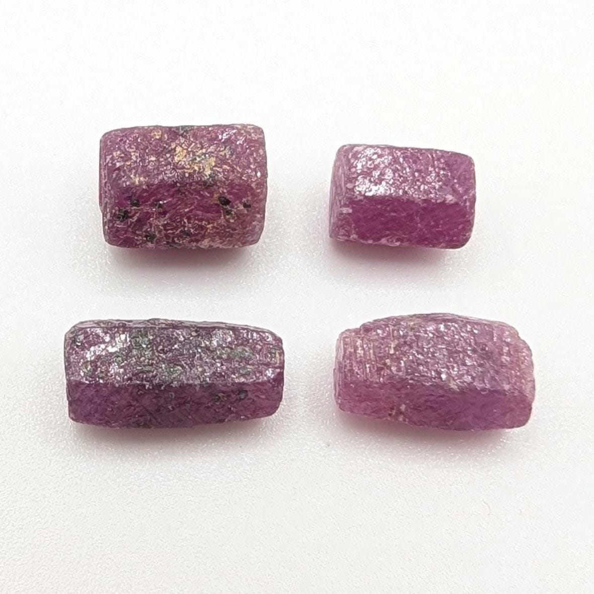4.95 g Rough Purple Ruby – Natural Unheated Ruby Corundum - Raw Ruby Gemstone - Ruby Crystal Specimen - UV Reactive - Tanzania
