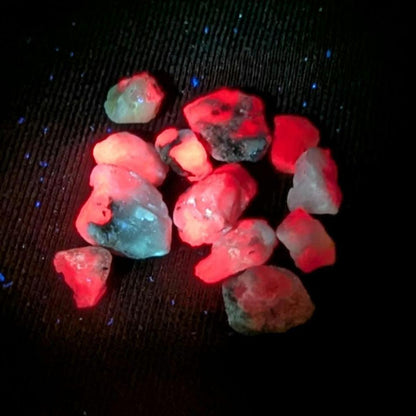 5.26 g Ruby Crystals in Matrix – Natural Unheated Ruby Corundum - Raw Ruby Gemstone - Ruby Crystal Specimen - UV Reactive - Afghanistan