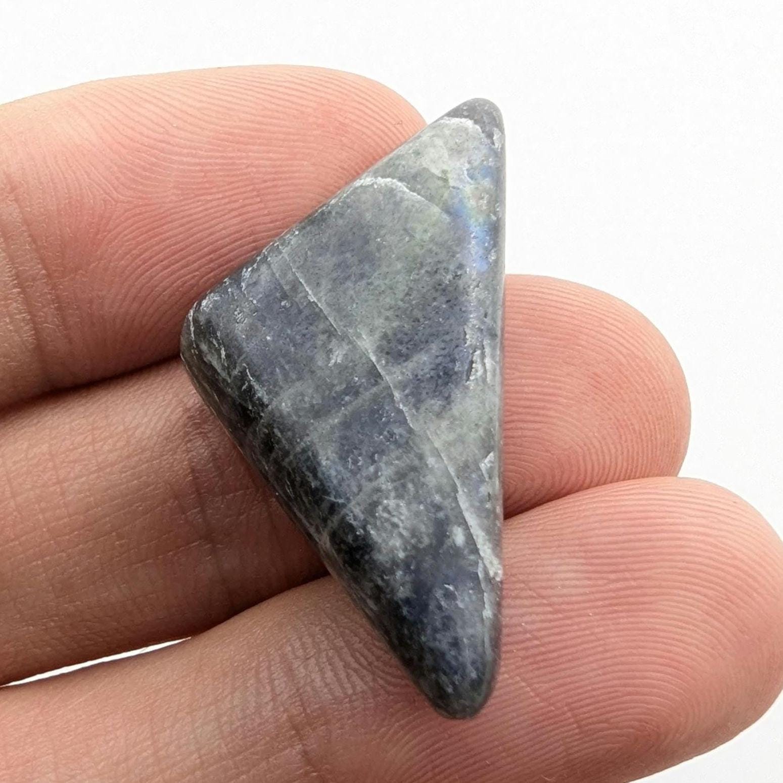 31.20 ct Canadian Labradorite - Old Collection Labradorite from Nain, Canada - Triangle Shaped Freeform - Blue Labradorite - Rare Locality