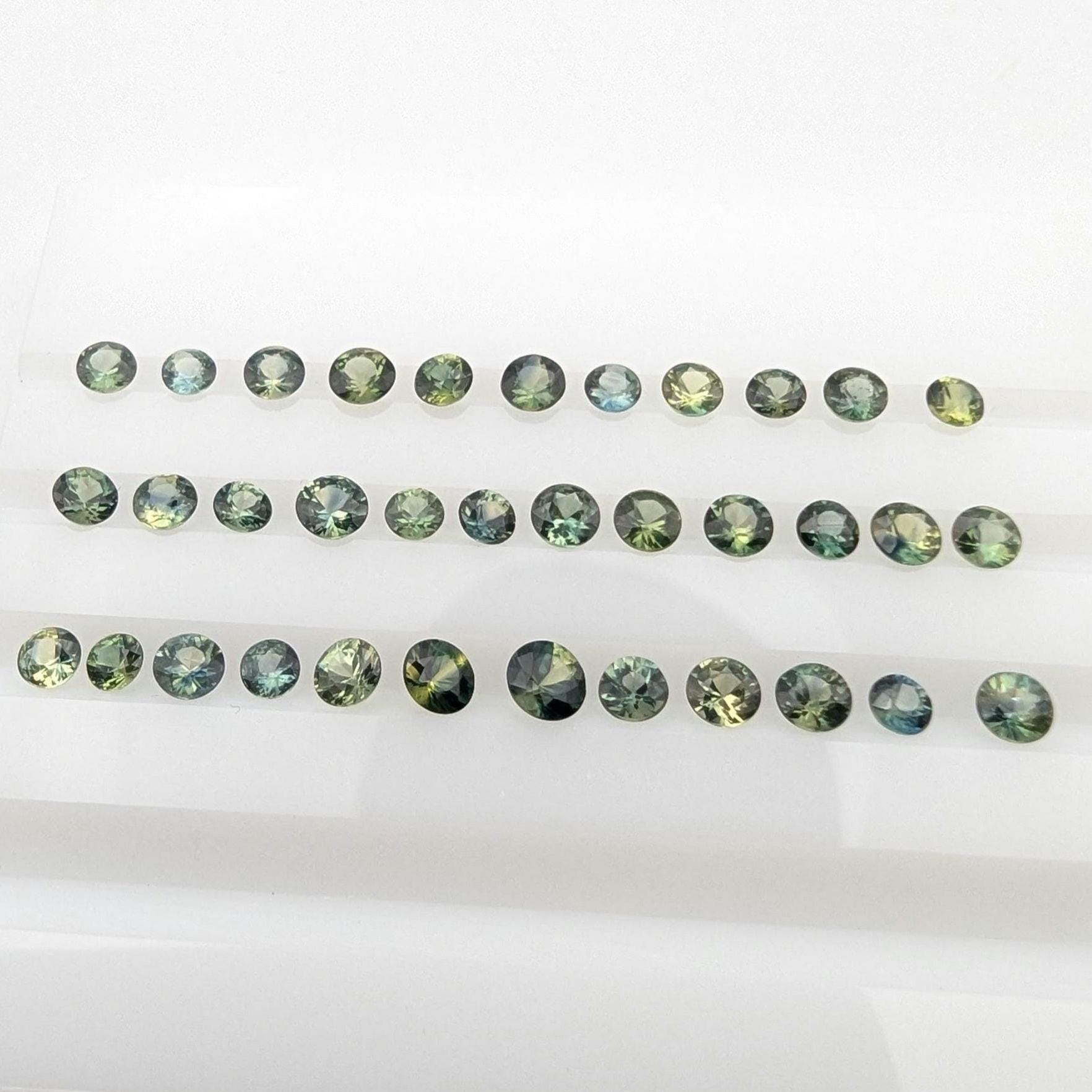 3.59 ct (35 pieces) Round Blue Green Sapphires - Brilliant Cut Sapphires - 2.5 to 3.3 mm Sapphires - Loose Faceted Gemstones - Australia