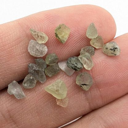 7.38 ct Montana Sapphire - Lot of Rough Green Yellow Montana Sapphires - Missouri River - Unheated Sapphires - Loose Gems