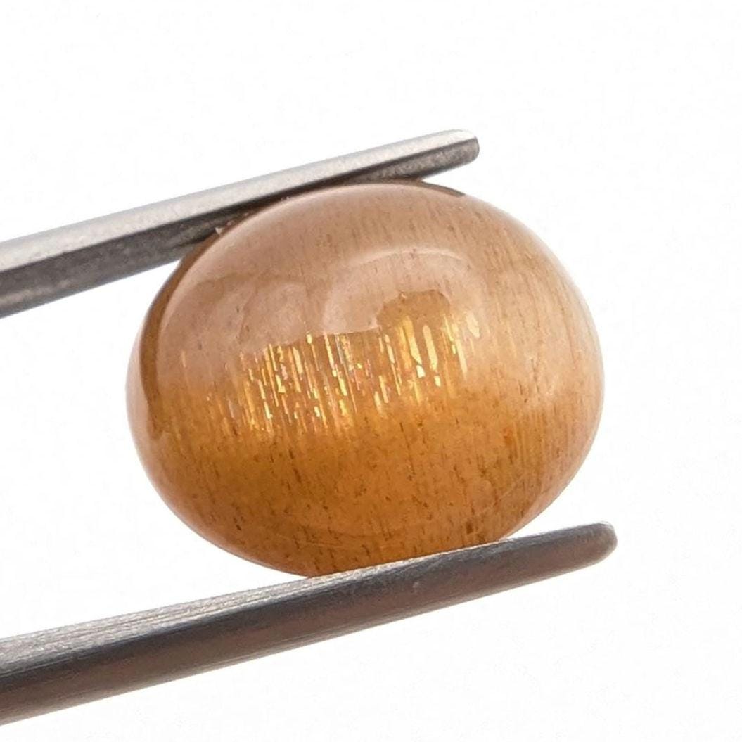 7.72 ct Cat's Eye Apatite - Honey Cat's Eye Cabochon - Natural Untreated Gemstone - Chatoyant Cat's Eye Gemstone - Minas Gerais, Brazil