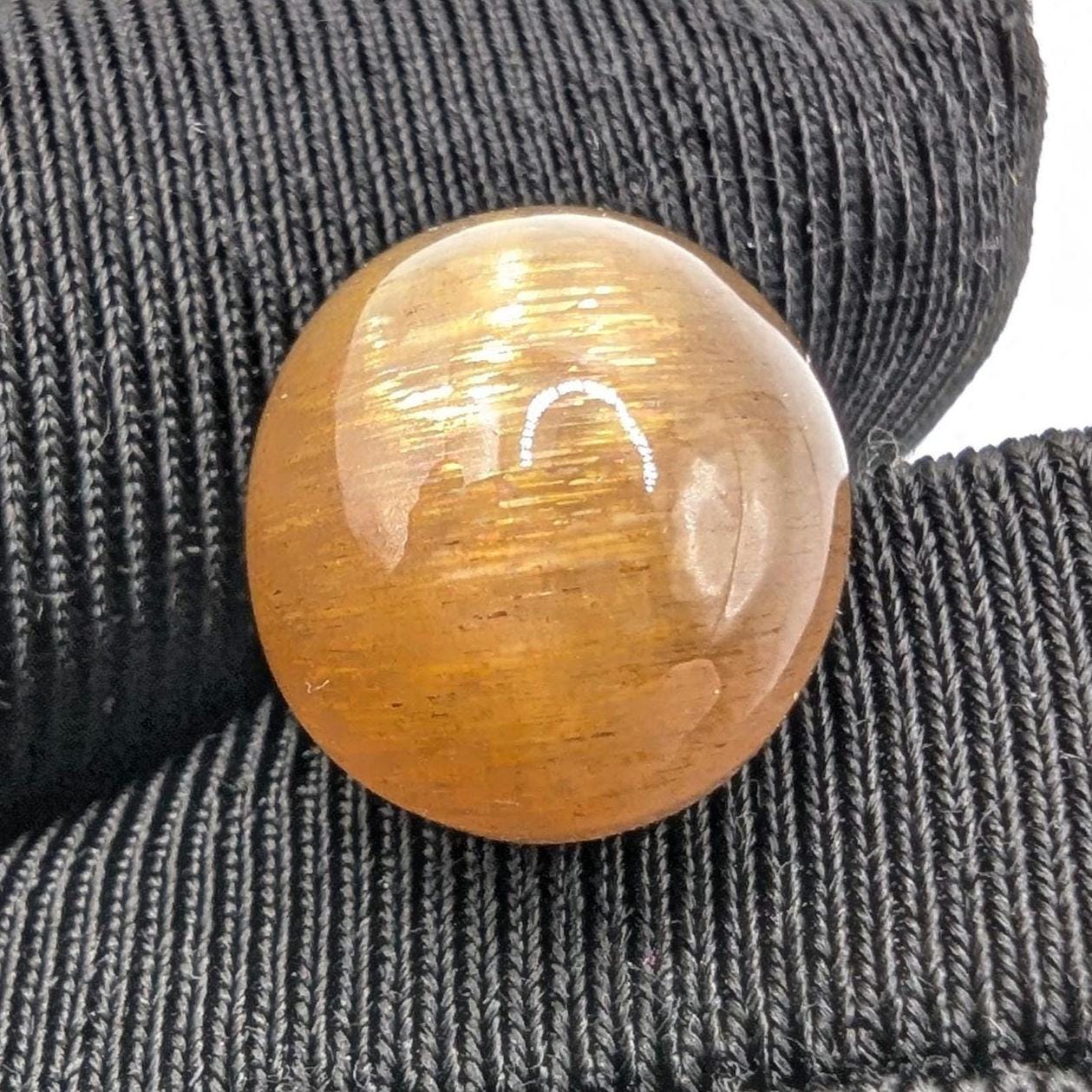7.72 ct Cat's Eye Apatite - Honey Cat's Eye Cabochon - Natural Untreated Gemstone - Chatoyant Cat's Eye Gemstone - Minas Gerais, Brazil
