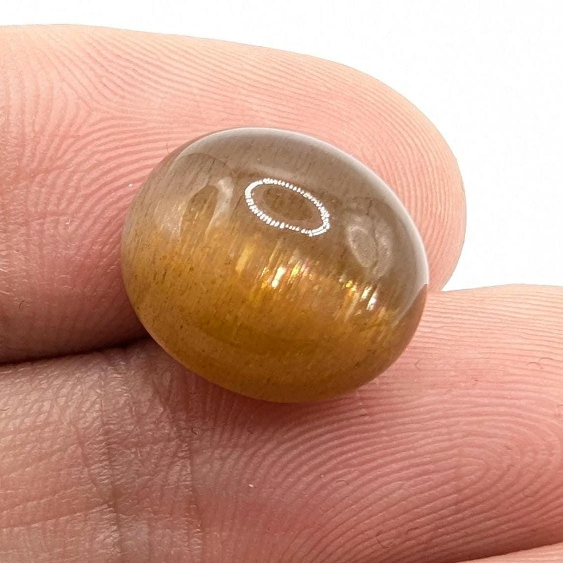 7.72 ct Cat's Eye Apatite - Honey Cat's Eye Cabochon - Natural Untreated Gemstone - Chatoyant Cat's Eye Gemstone - Minas Gerais, Brazil