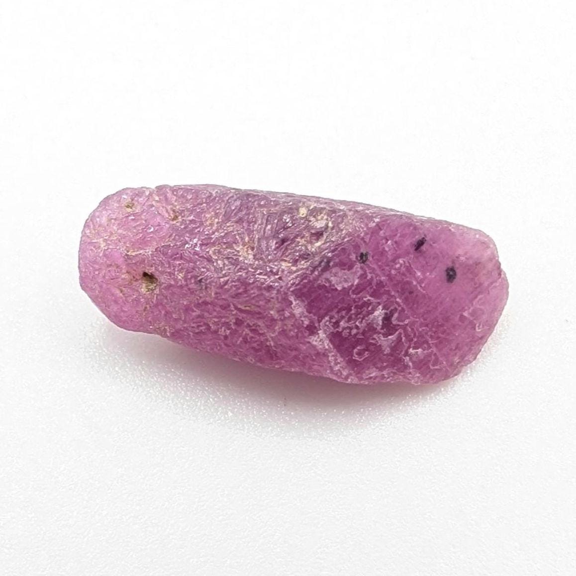 1.98 g Rough Purple Ruby – Natural Unheated Ruby Corundum - Raw Ruby Gemstone - Ruby Crystal Specimen - UV Reactive - Tanzania