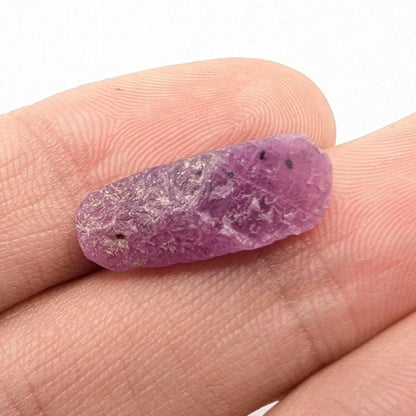 1.98 g Rough Purple Ruby – Natural Unheated Ruby Corundum - Raw Ruby Gemstone - Ruby Crystal Specimen - UV Reactive - Tanzania