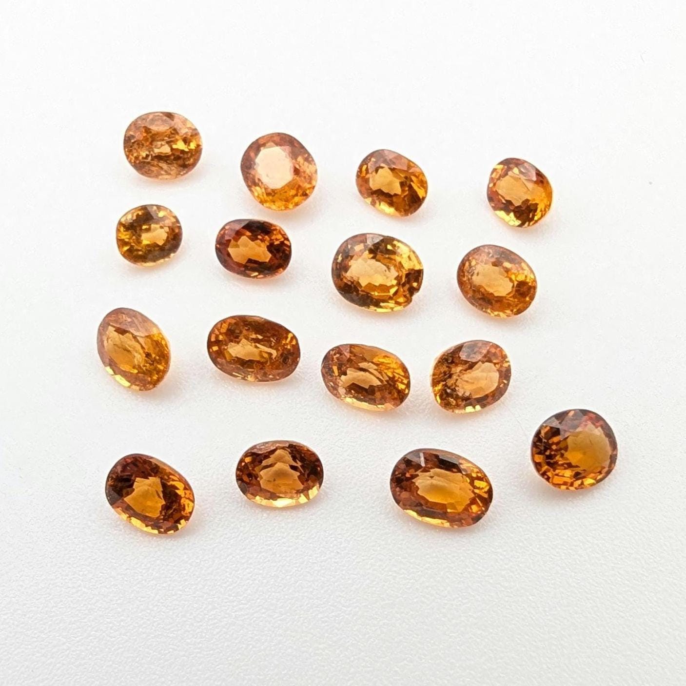 5.56 ct (16 pieces) Spessartine Garnet - Oval Shaped Faceted Gemstones - Mandarin Garnet Lot - Natural Untreated Cut Gemstones for Jewelry