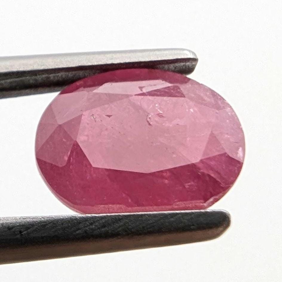 1.68 ct Unheated Ruby from Mozambique - Faceted Pinkish Red Ruby - Oval Ruby Gemstone - Natural Oval Cut Ruby
