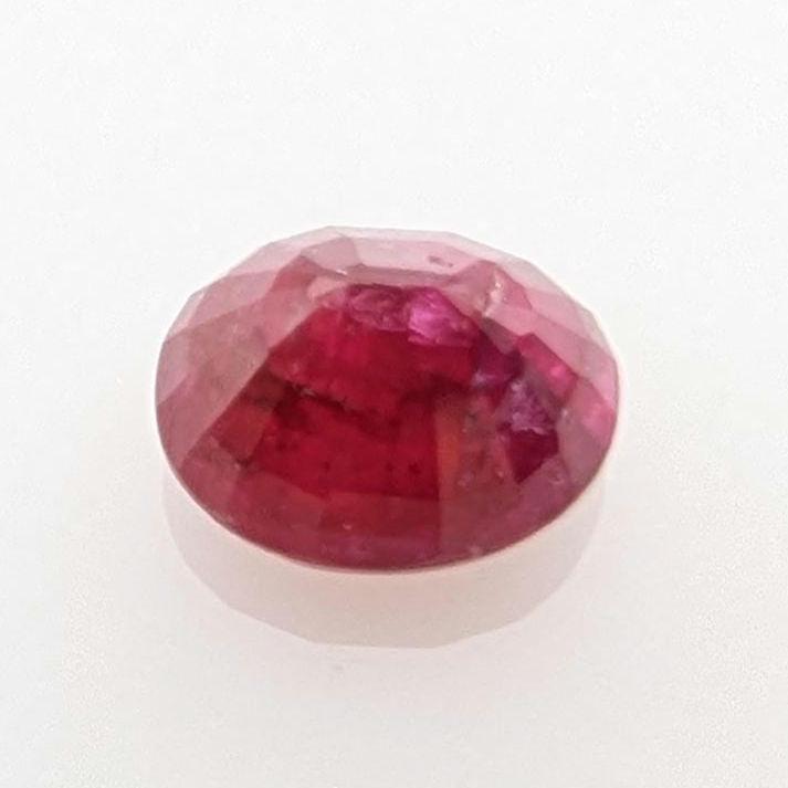 0.94 ct Unheated Ruby from Mozambique - Faceted Pinkish Red Ruby - Oval Ruby Gemstone - Natural Oval Cut Ruby