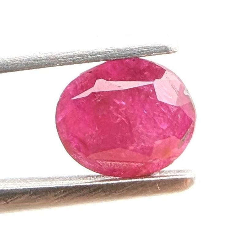 0.77 ct Unheated Ruby from Mozambique - Faceted Pinkish Red Ruby - Oval Ruby Gemstone - Natural Oval Cut Ruby
