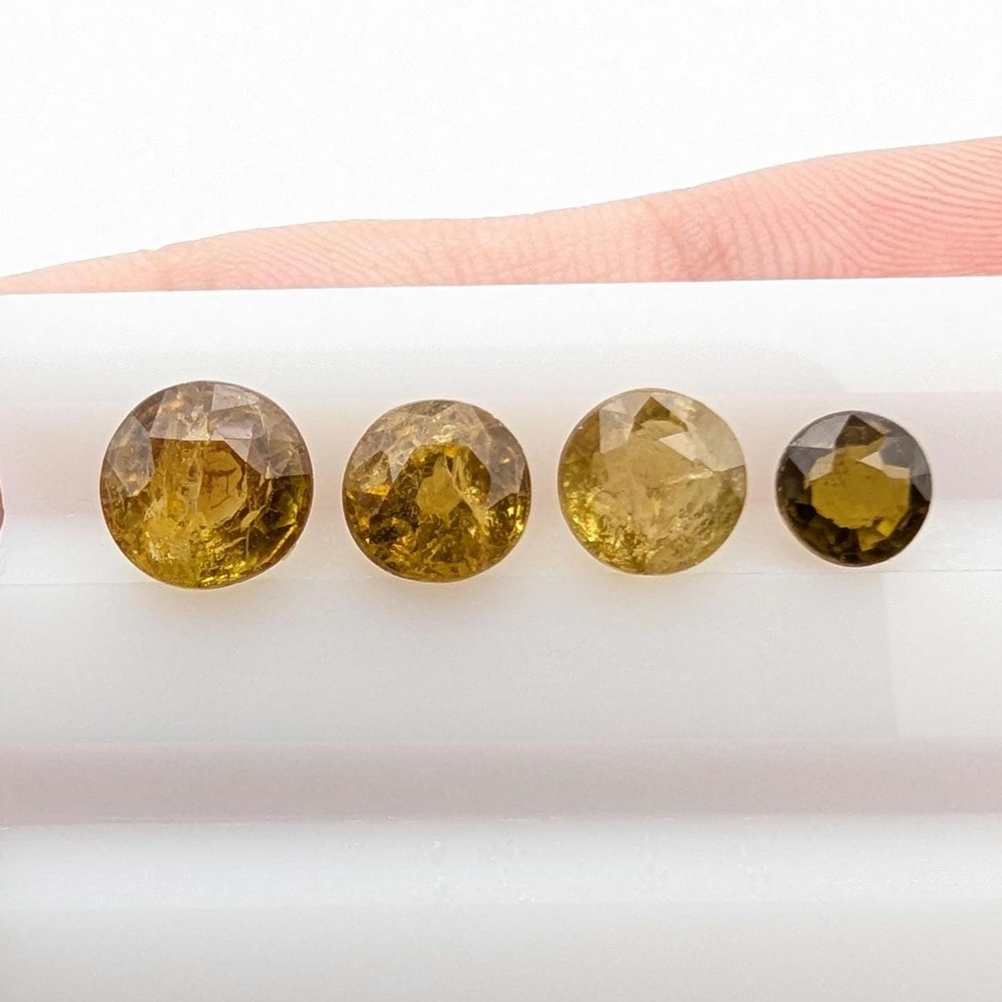 4.65 ct (4 pieces) Mali Garnet Faceted Stones - Yellow Mali Garnet Round Cut Gemstones - Grandite Garnet Gems - Mali, Africa