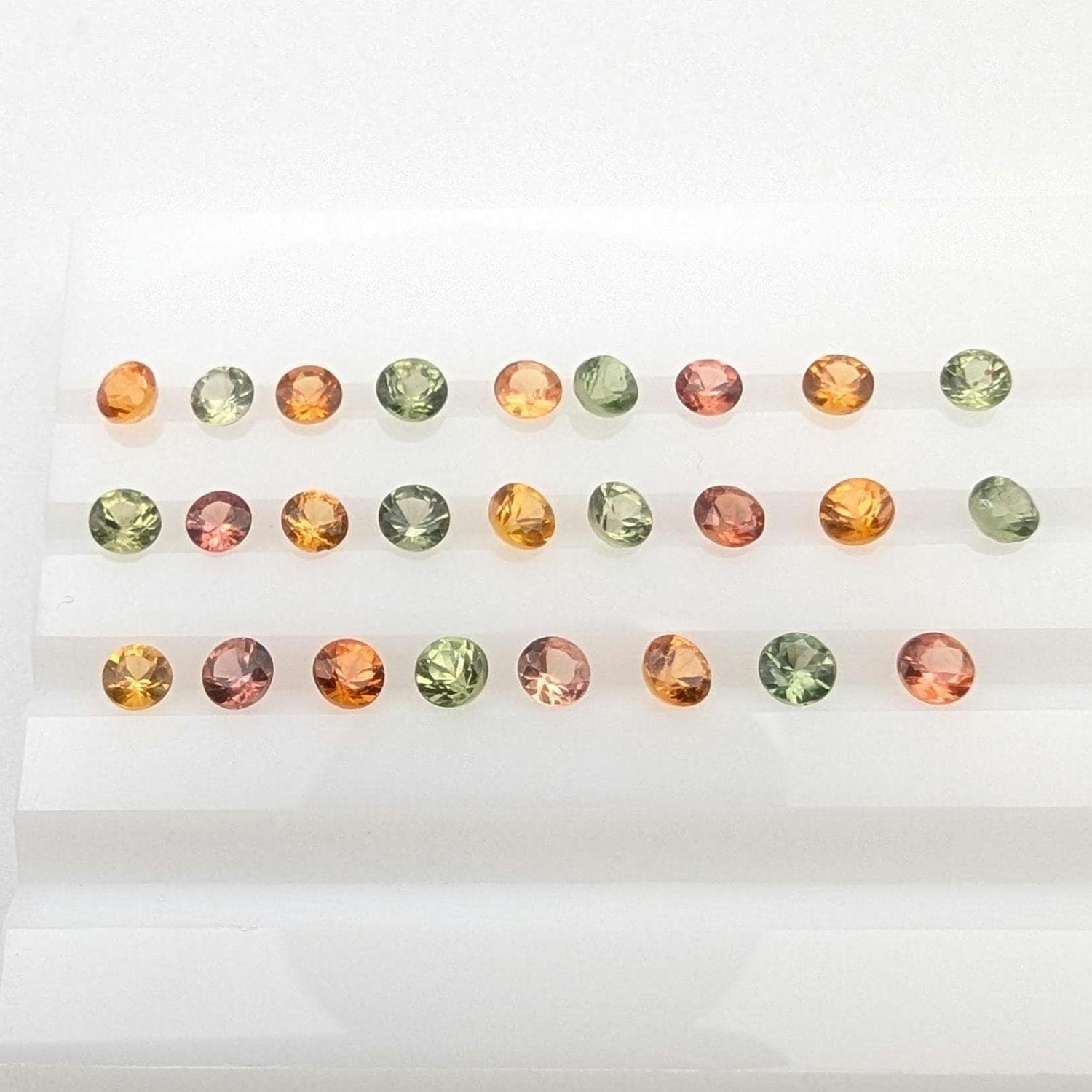 4.36 ct (26 pieces) Round Orange and Green Sapphires - Brilliant Cut Sapphires - 3mm Calibrated Sapphires - Loose Faceted Gemstones