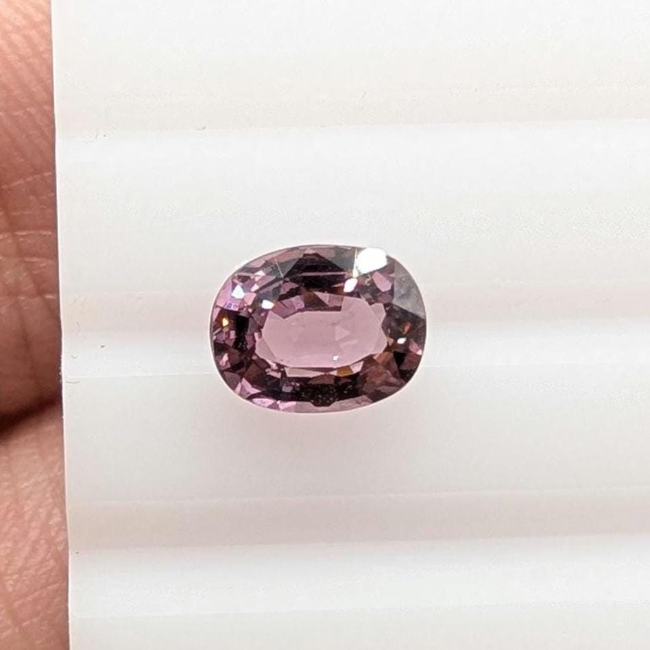 0.92ct VS Oval Pink Spinel, Tanzania (Unheated)