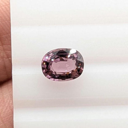 0.92ct VS Oval Pink Spinel, Tanzania (Unheated)